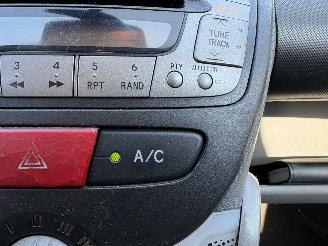 Toyota Aygo 1.0 5 deurs, airco picture 7