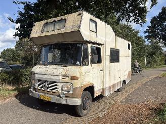 krockskadad bil auto Mercedes L-serie 508 D kampeerauto / camper 1977/11