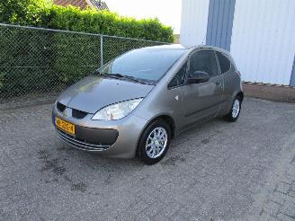 skadebil auto Mitsubishi Colt 1.1 Navi Airco 2008/9