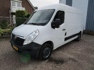 skadebil bedrijf Opel Movano 2.3 CDTI L2H2 Navi Airco 2015/6