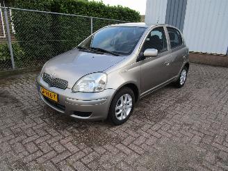 skadebil auto Toyota Yaris Automaat Airco 5-Drs 2005/1