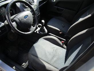 Ford Fiesta 1.4 16V Airco Radio/CD picture 16