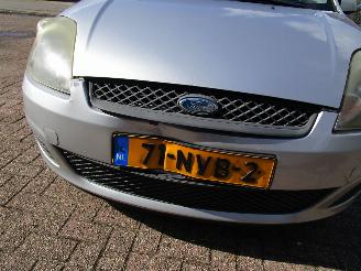 Ford Fiesta 1.4 16V Airco Radio/CD picture 5