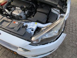 Ford Focus 1.0 Titanium Navi Clima 6-Bak picture 8