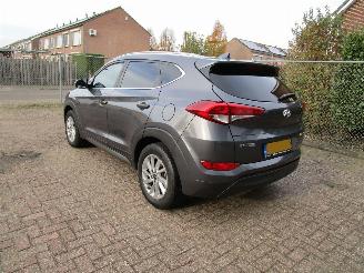 Hyundai Tucson 1.6 Navi Clima 6-Bak picture 2