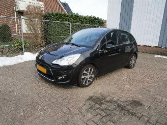 Vaurioauto  passenger cars Citroën C3 1.6 e-HDI Clima Radio/CD Panodak 2012/5