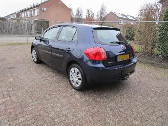 Toyota Auris 1.6 Navi Clima 5-Drs picture 2