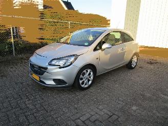 Schadeauto Opel Corsa 1.3 CDTI Navi Clima Automaat 2015/12