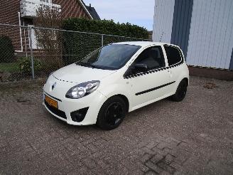 uszkodzony samochody osobowe Renault Twingo Airco 1e Eigenaar 113.000 KM 2011/6