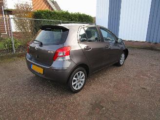 Toyota Yaris 1.3 VVT-I Airco Radio/CD 6-Bak picture 4