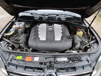Volkswagen Touareg 4.2 V8 TDI Grijs kenteken picture 10