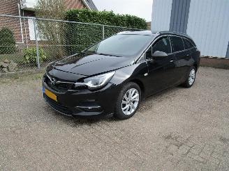 Schadeauto Opel Astra 1.2 Navi Camera Leder Clima 2021/11