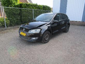 Schadeauto Volkswagen Polo 1.6 TDI Navi Clima Panodak 2011/12