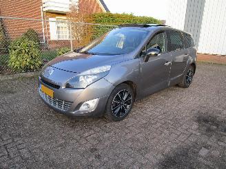 skadebil auto Renault Grand-scenic 1.4 TCE Camera Navi Clima 6-bak 2012/3