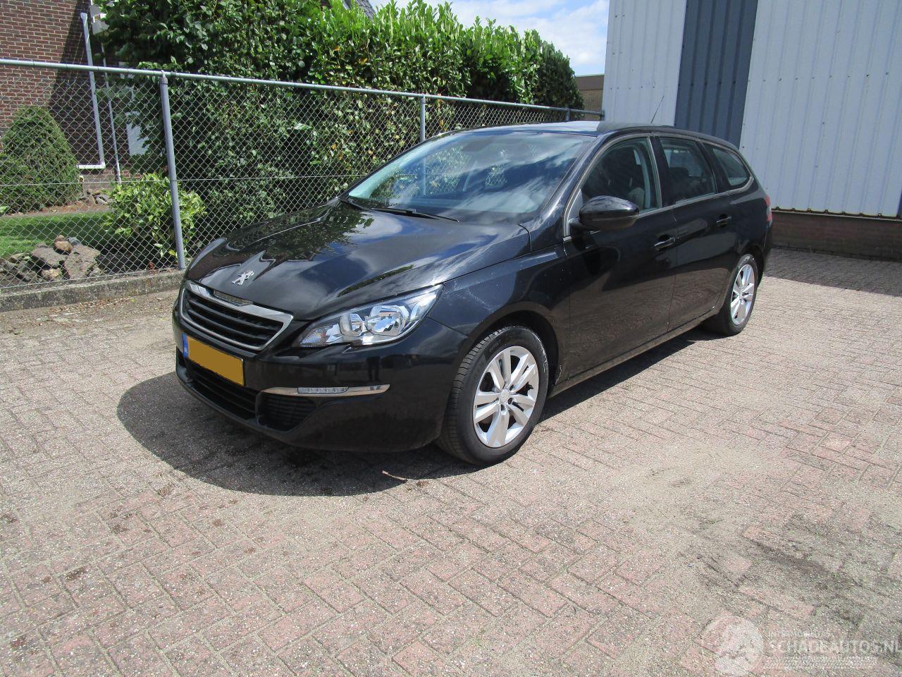 Peugeot 308 1.2 THP Navi Clima 6-Bak
