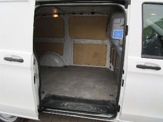 Mercedes Vito 111 CDI Lang Navi Airco 6-Bak picture 10