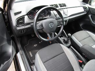 Skoda Fabia 1.2 TSI Clima Radio/CD picture 19