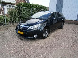 uszkodzony samochody osobowe Toyota Avensis 1.8 VVT-I Camera Navi Clima 6-Bak 2014/9