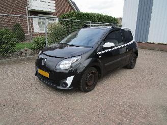 Unfallwagen Renault Twingo Airco Radio/CD 2011/11