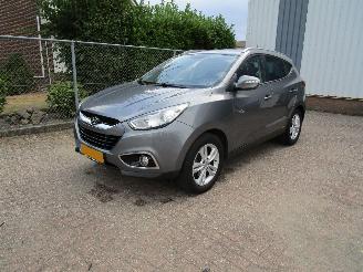 damaged passenger cars Hyundai Ix35 1.6 GDI Navi Camera Clima 6-Bak 2013/1