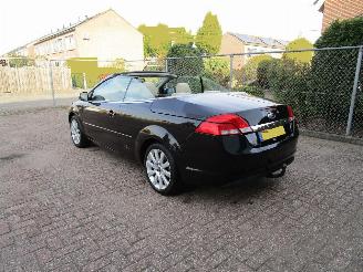 Ford Focus 2.0 Cabrio Automaat Leder Navi picture 2