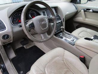 Audi Q7 4.2 FSI Quattro 5+2 picture 19