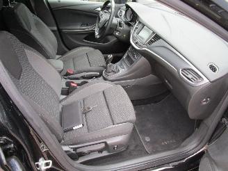 Opel Astra 1.2 Navi Clima 6-Bak picture 6