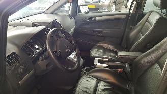 Opel Zafira 1.8 16V BENZ AUT MPV 140 PK picture 9