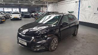 Coche accidentado Skoda Scala 1.5 TSI  AUT 4DRS BENZ 1.498CC 110KW 150PK 2021/9