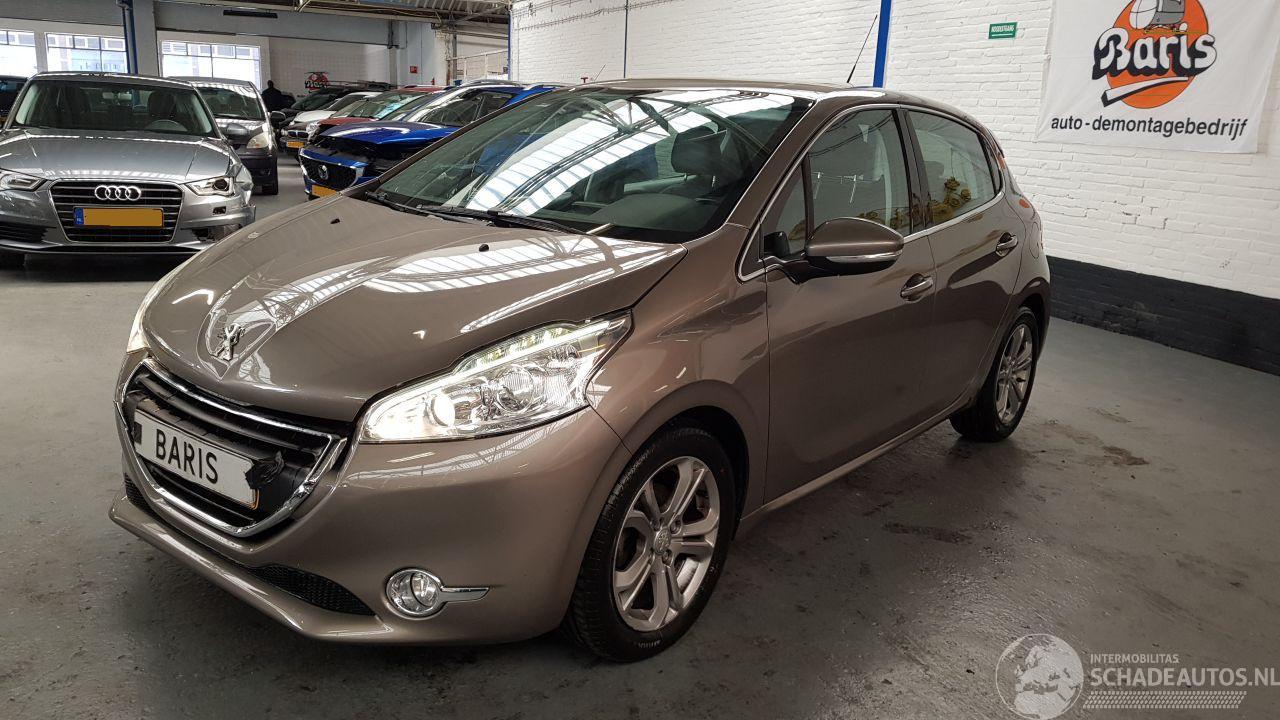 Peugeot 208 1.6 VTI 16V  BENZ 1.598CC 88KW 120PK