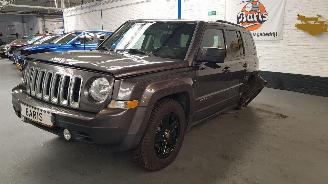 damaged passenger cars Jeep Patriot 2.4 BENZ AUT 126 KW 171 PK MK74 SUV 2016 2016/2