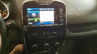 Renault Clio 0.9 TCE 12V 4DRS BENZ 898CC 66 KW 90PK picture 11