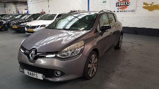 skadebil auto Renault Clio 0.9 TCE 12V 4DRS BENZ 898CC 66 KW 90PK 2015/2