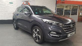 Hyundai Tucson 1.7 CRDI HP AUT 141 PK SUV.... picture 3