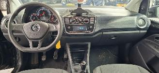 Volkswagen Up! 1.0 BMT Move Up picture 8