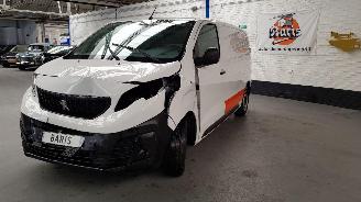 damaged commercial vehicles Peugeot Expert 2.0 BLUE HDi 145 16V AUT DSL 1.997CC 106KW 144PK 2022/3