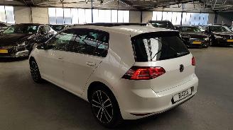 Volkswagen Golf 1.2 TSI BENZ AUT 77 KW 105 PK picture 6