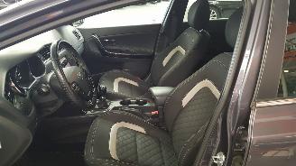 Kia Ceed 1.0i T-GDi 12V GT LINE 4DRS BENZ 998CC 88KW 120PK picture 12