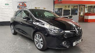 uszkodzony samochody osobowe Renault Clio 0.9 ENERGY TCE 12V COMBI 4DRS BENZ 898CC 66KW 90PK 2014/10