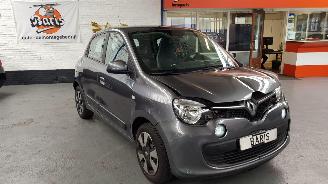skadebil auto Renault Twingo 1.0 SCE 12V 4DRS BENZ 999CC 52KW 71PK 2016/6