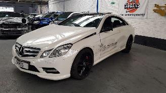 Mercedes E-klasse E-350 CDI BLUEEFFICIENCY AUT  3.0 V6 24V COUPE 2DRS DSL 2.987CC 195KW 265PK picture 3