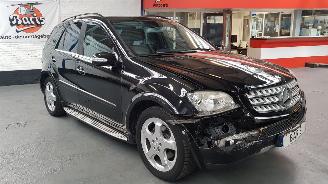 Damaged car Mercedes ML 3.5 350 4-MATIC V6 24V SUV  BENZ 3.498CC 200KW 272PK 4x4 2007/8