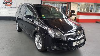 Coche accidentado Opel Zafira 2.2 BENZ 6 BAK 7 PERSOON 2198CC 150 PK KM 148346 N.A.P... 2005/7