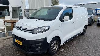 krockskadad bil bedrijf Citroën Jumpy 1.6 BlueHDI automaat 95 Comfort M S&S 2018/4