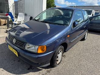 Schadeauto Volkswagen Polo 1.6 Automaat Originele KMstand 1997/5