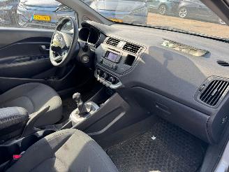 Kia Rio 1.2 CVVT Comfort Pack picture 17
