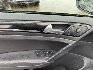 Volkswagen Golf 1.2 TSI Highline picture 15