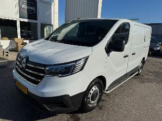 Vaurioauto  passenger cars Renault Trafic 2.0 dCi 110 T29 L1H1 Comfort 2022/12