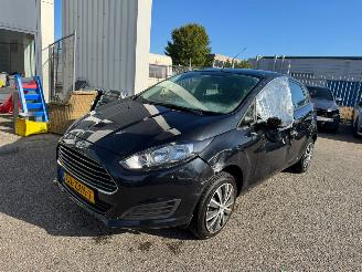 Voiture accidenté Ford Fiesta 1.0 Champion BJ 2013 57.764 KM 2013/2