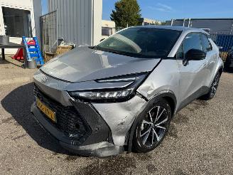 Schadeauto Toyota CH-R 1.8 AUTOMAAT Hybrid 140 Dynamic BJ 2025 2025/2